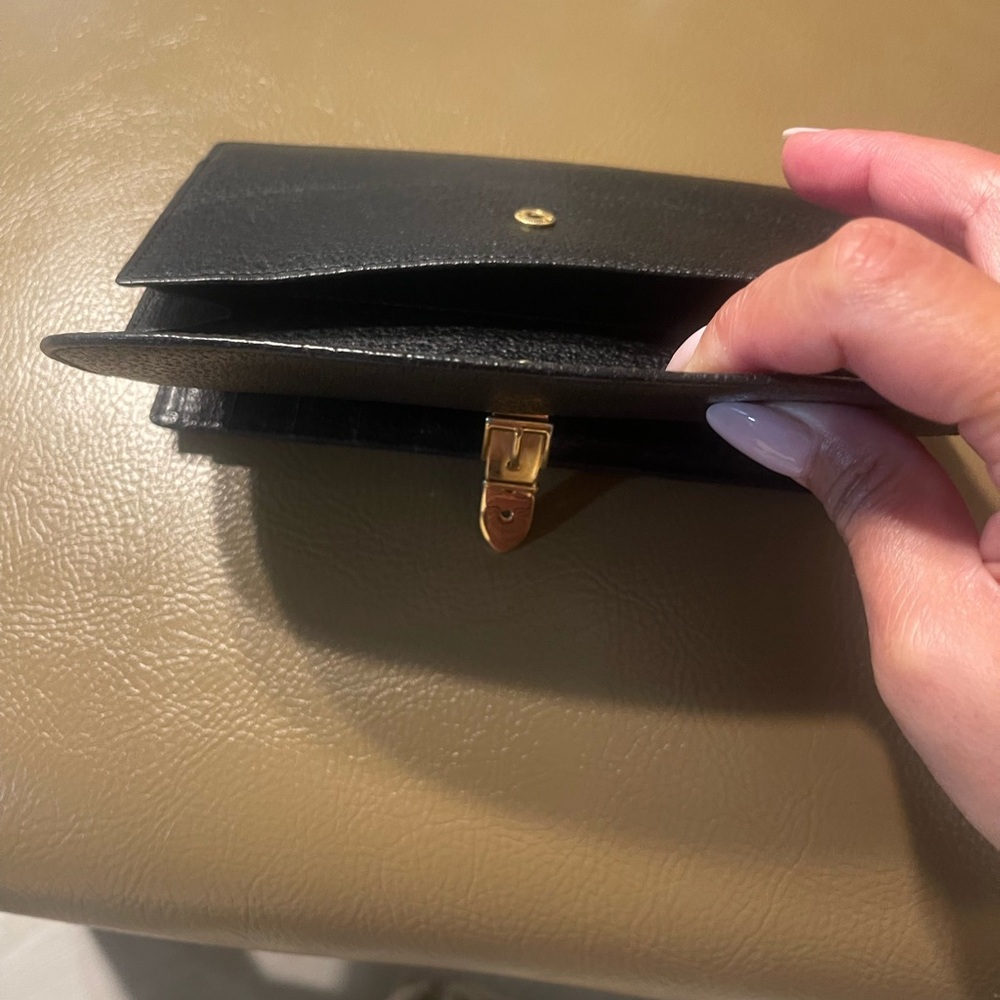 Gucci Black Leather Card Holder with Gold Clasp - Picture 7 of 11